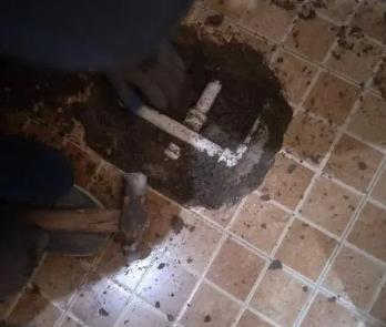 城中卫生间漏水维修公司为您分享下卫生间渗水如何处理及注意事项